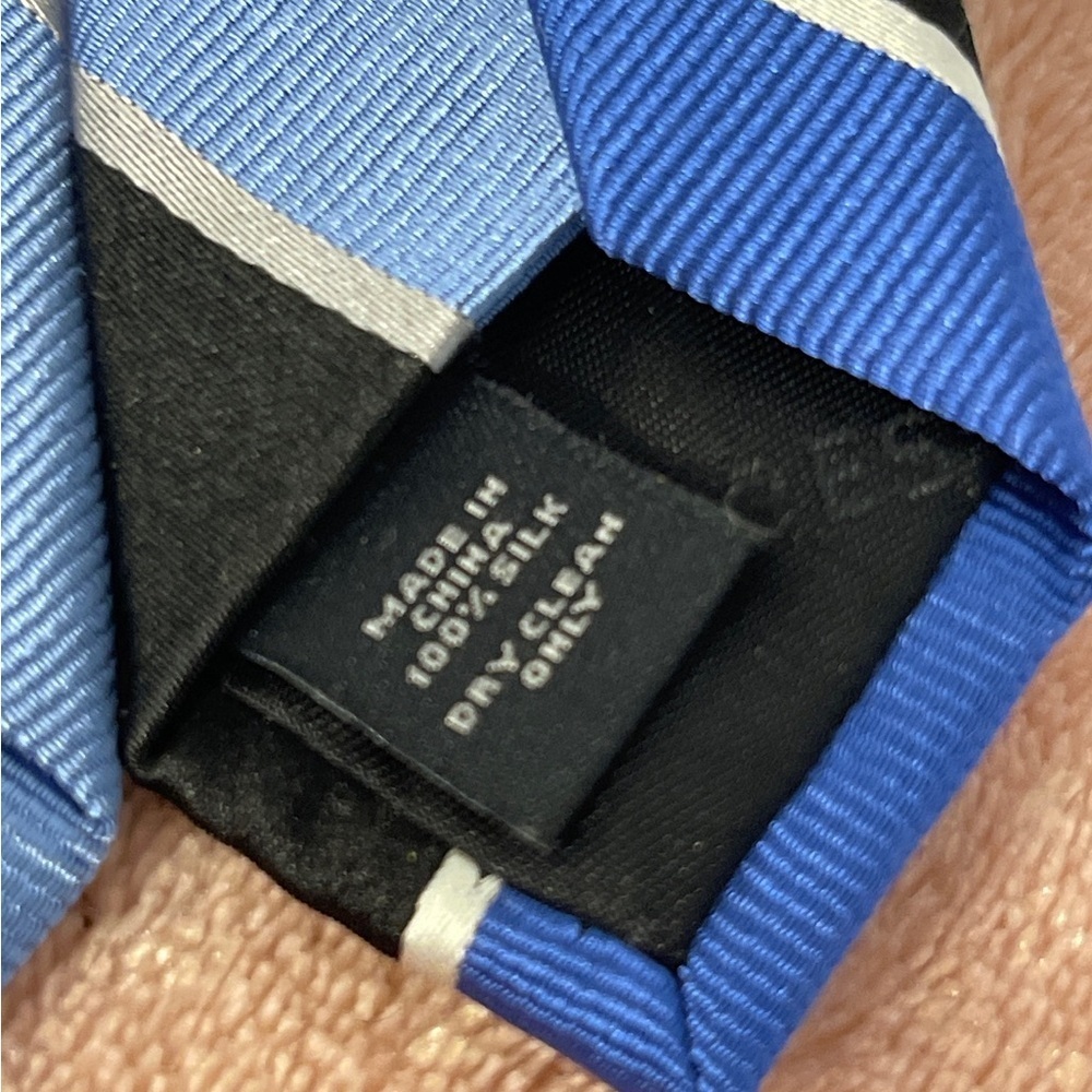 Express Men's Tie with Black and Blue Stripes - Picture 7 of 8